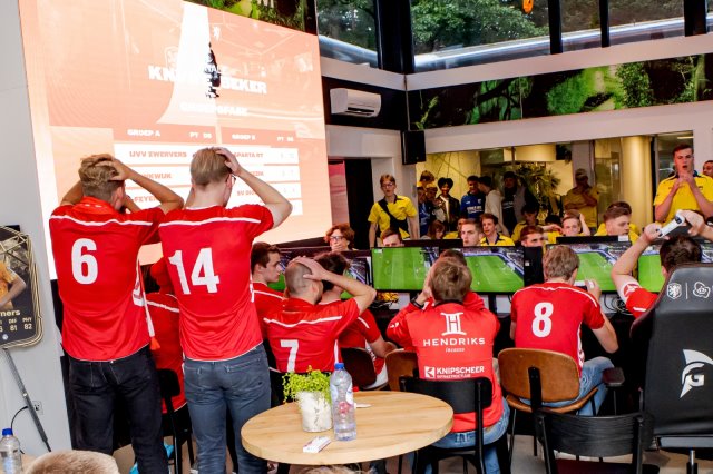 Beleef de finale KNVB E_Beker live in De Kuip en ga mee met de bus